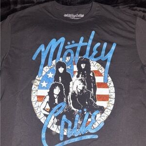 Mötley Crüe Band Tee with Graphic Design